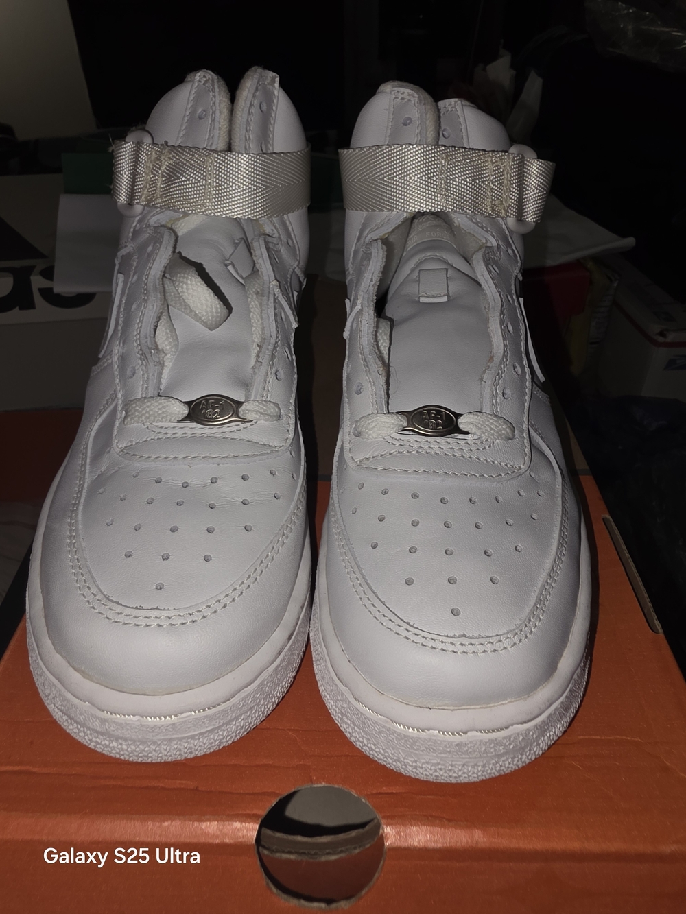 Air Force One High. New In Box. 5Y/6.5W